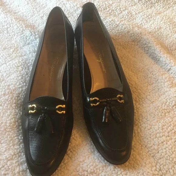 Salvatore Ferragamo | Shoes | Ferragamo Black Tassel Loafers  display picture 3